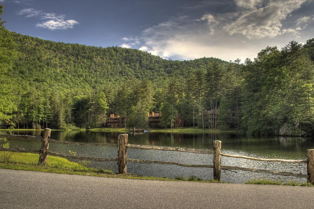 Foxhunt At Sapphire Valley Экстерьер фото